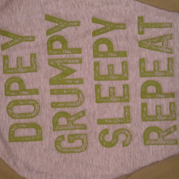 Disney top sz S - Picture 4 of 4